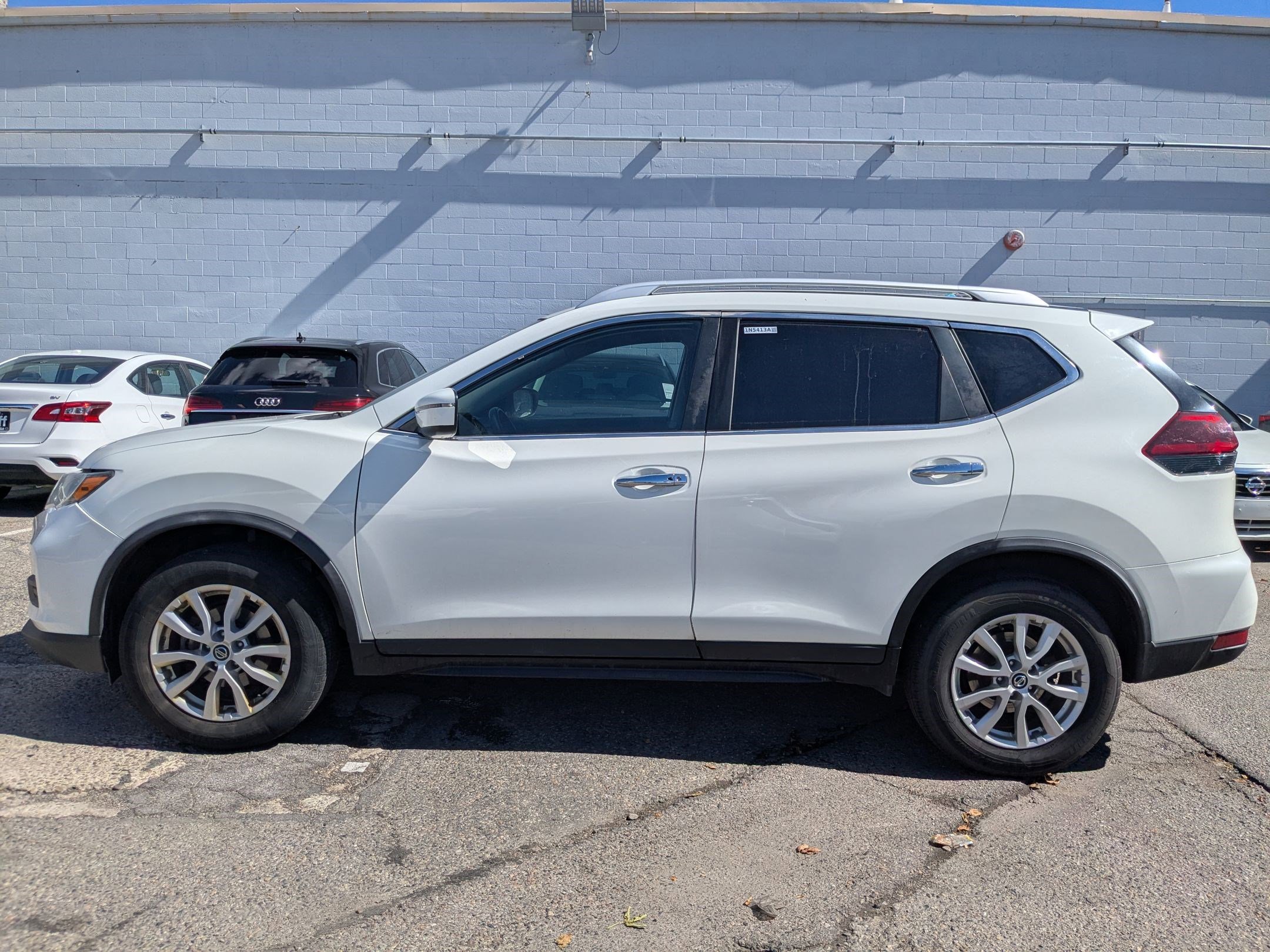 2020 Nissan Rogue SV photo 5