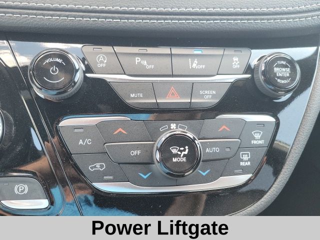 2026 Chrysler Pacifica photo 5