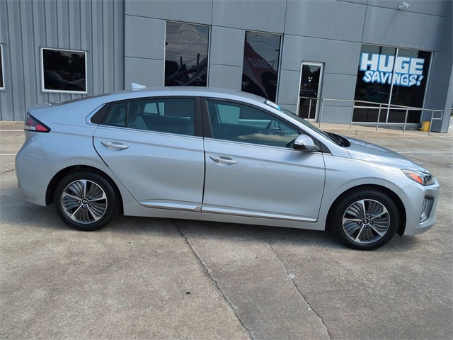2021 Hyundai Ioniq Plug-In Hybrid SEL photo 2