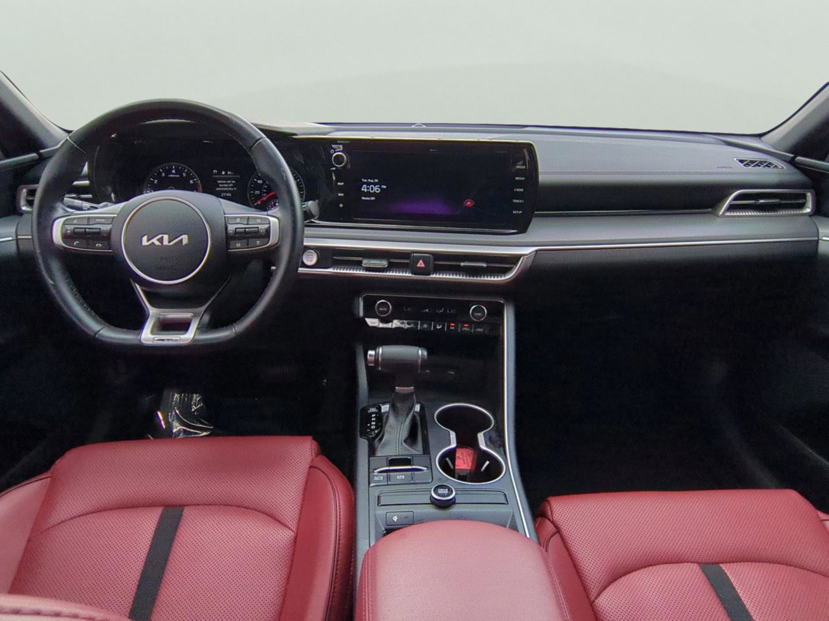 2023 Kia K5 GT-Line photo 11