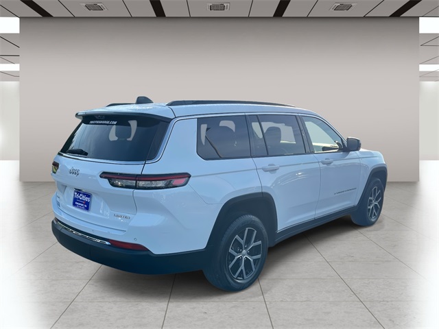 2024 Jeep Grand Cherokee Limited photo 2