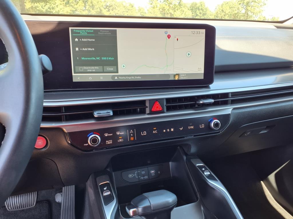 2025 Kia Sorento S photo 4