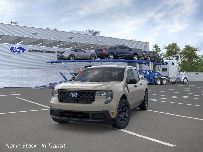 2025 Ford Maverick XLT photo 2