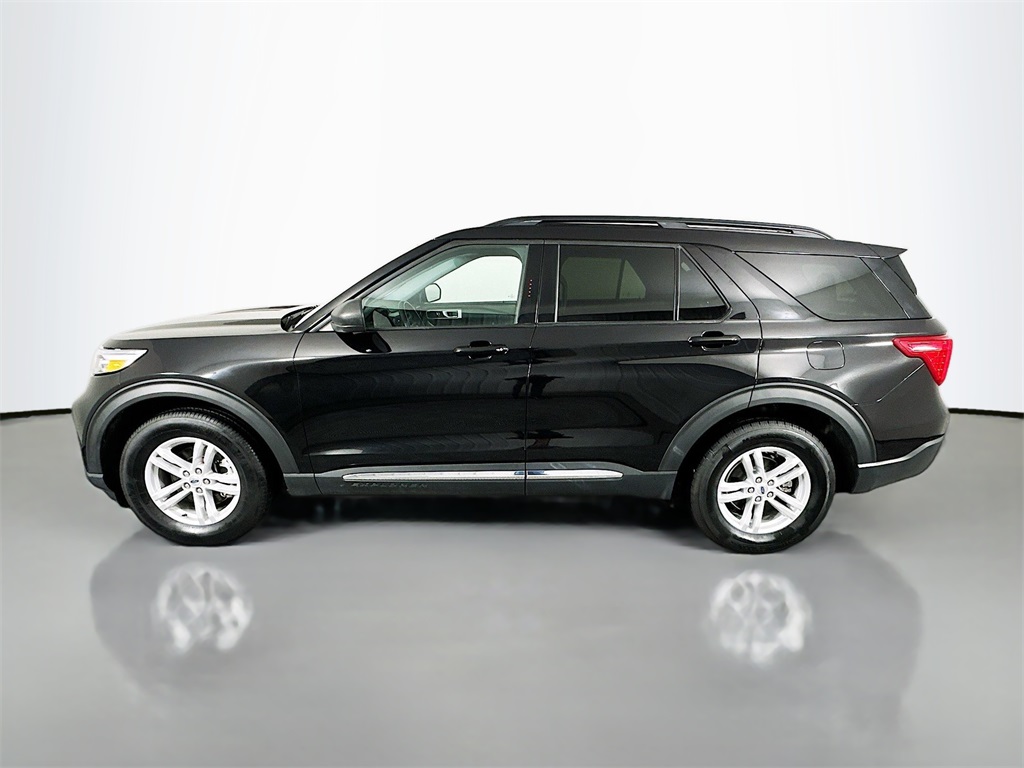 2024 Ford Explorer XLT photo 3