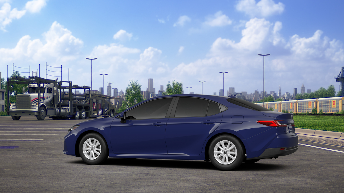 2026 Toyota Camry LE photo 4