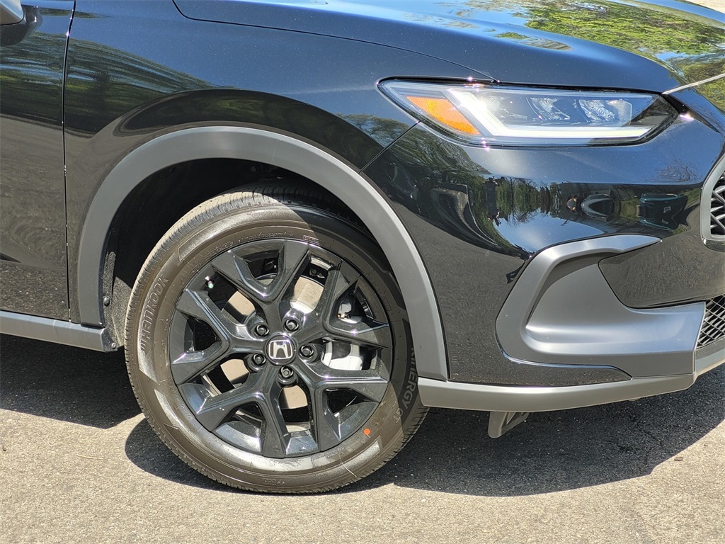 2025 Honda HR-V Sport photo 3