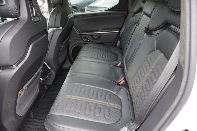 2022 Rivian R1T Launch Edition photo 16