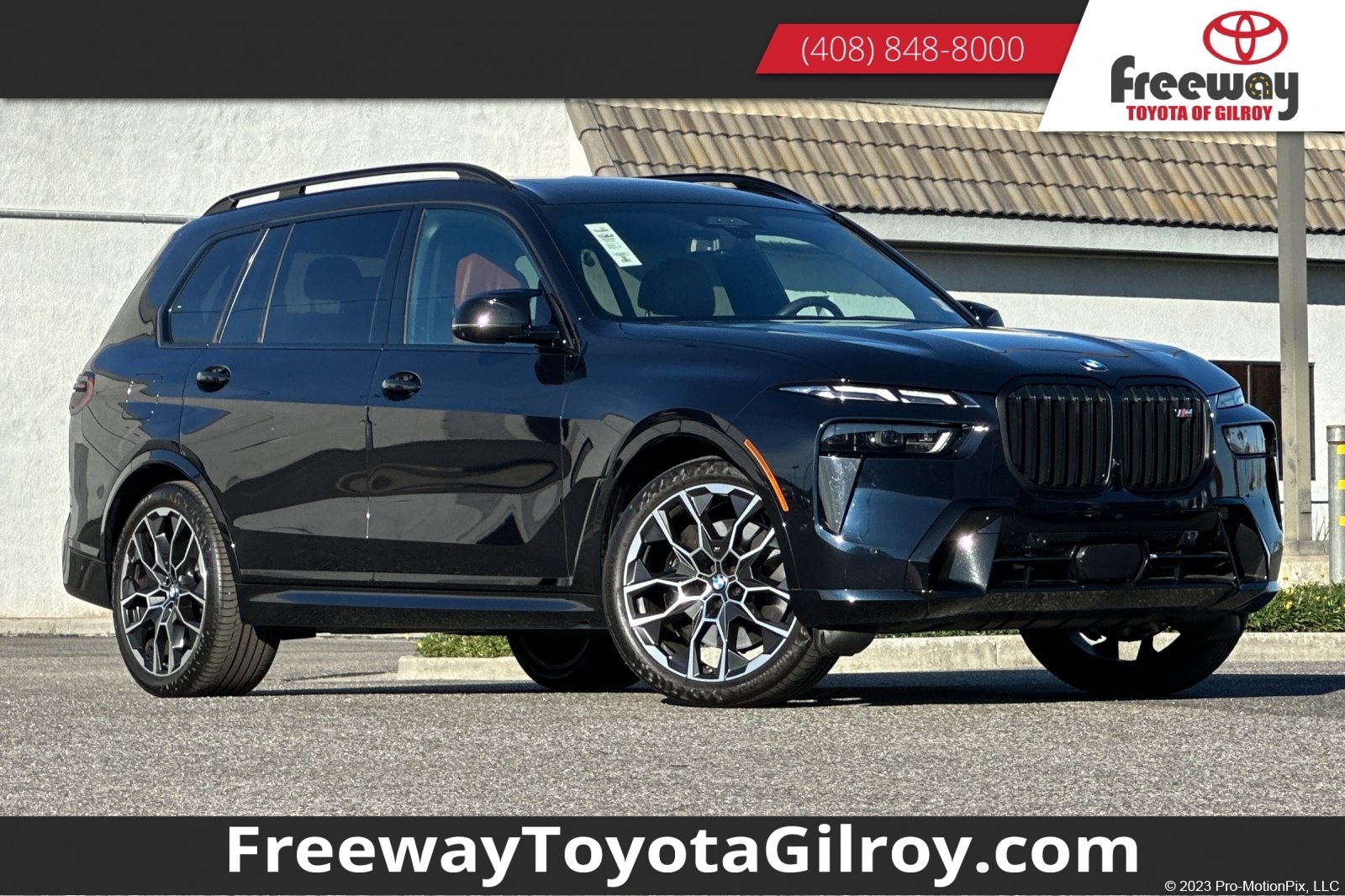 2025 BMW X7 M60i's photo