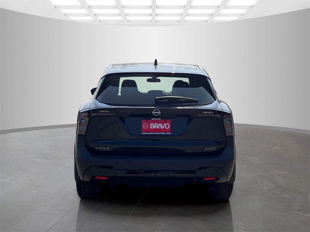 2025 Nissan Kicks SV photo 6