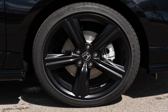 2025 Honda Accord Hybrid Sport-L photo 9