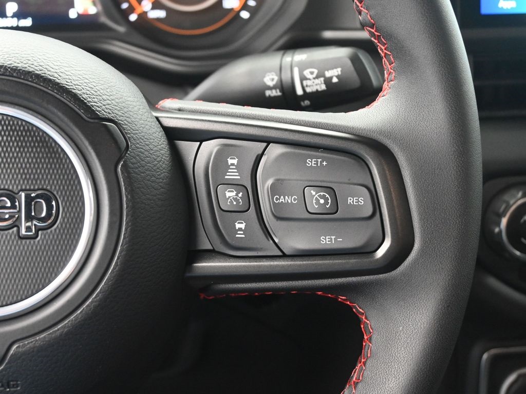 2024 Jeep Wrangler Rubicon photo 12