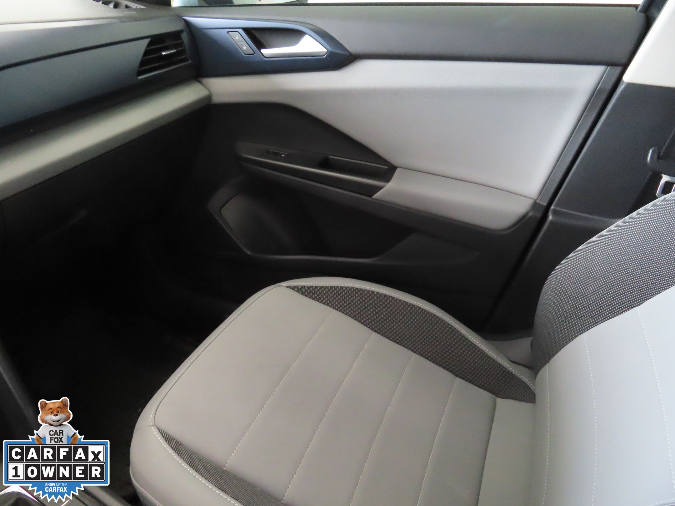 2022 Volkswagen Taos SE photo 16