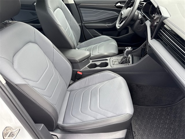 2025 Volkswagen Jetta 1.5T SEL photo 12