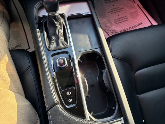 2022 Volvo XC90 T5 Momentum photo 39