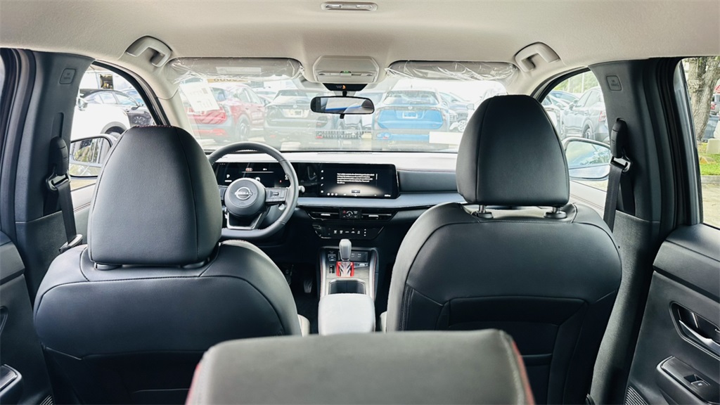 2026 Nissan Kicks SR photo 27