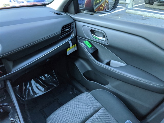 2026 Nissan Rogue SV photo 11