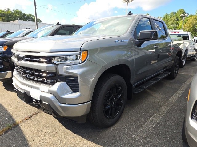 2026 Chevrolet Silverado RST photo 2