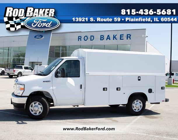 2025 Ford E-Series Cutaway Base's photo