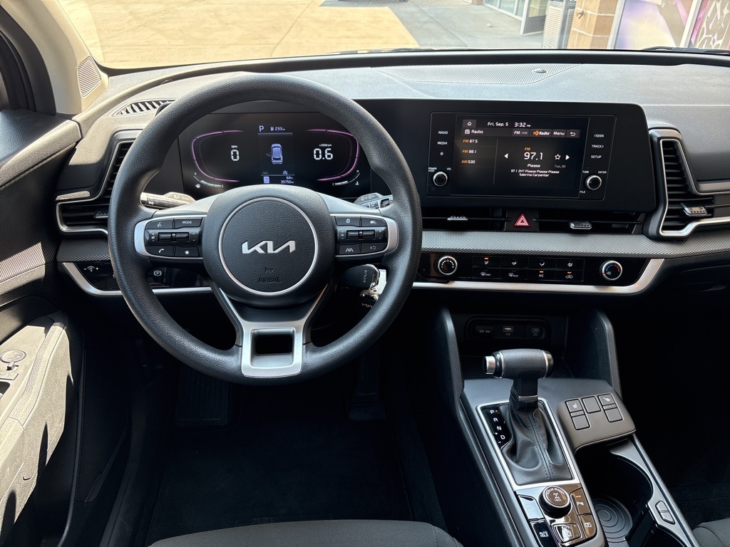 2024 Kia Sportage LX photo 13