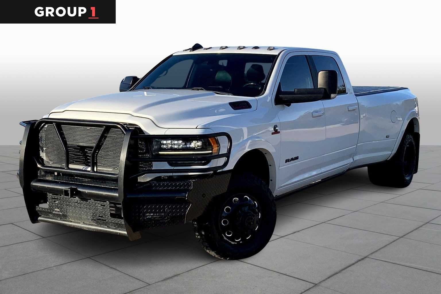 2022 RAM Ram 3500 Pickup Limited's photo