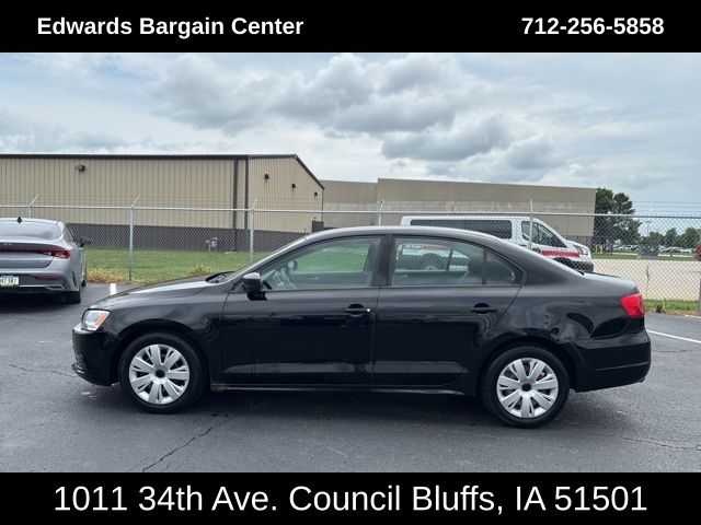 2011 Volkswagen Jetta 2.0 Base photo 4