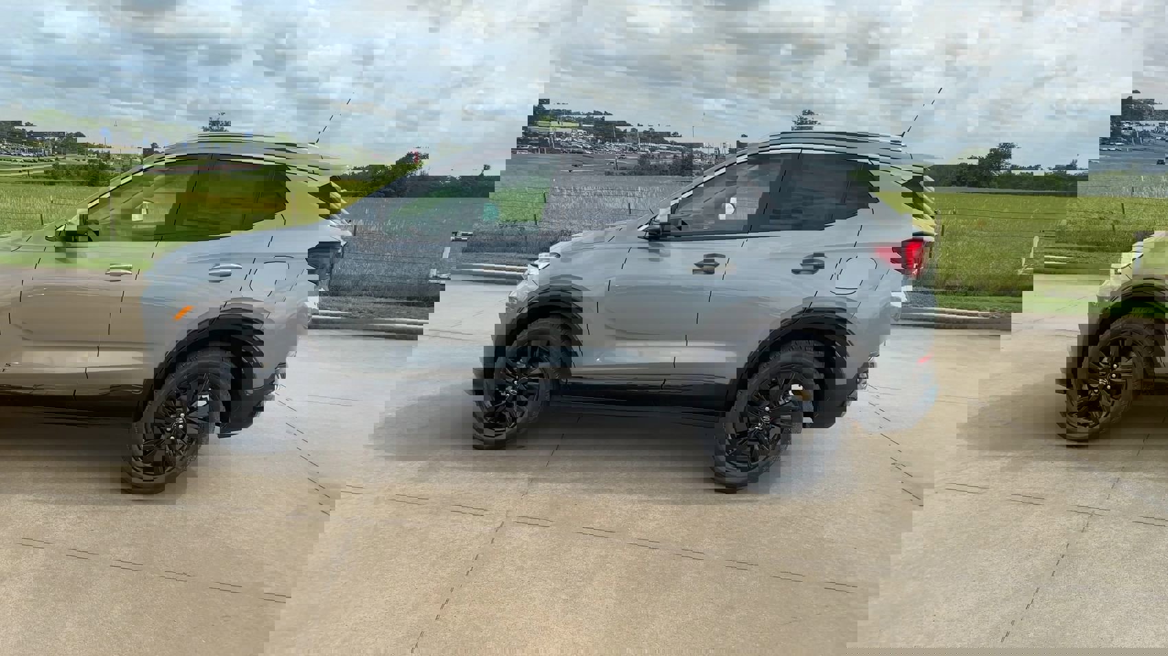 2025 Buick Encore GX Sport Touring photo 5