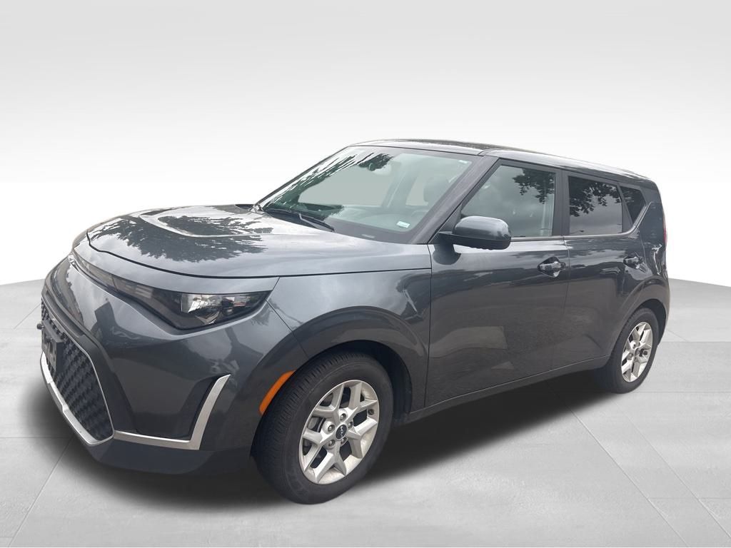 2023 Kia Soul LX photo 4
