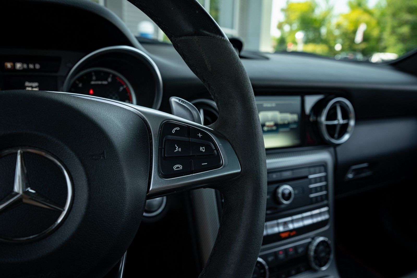 2019 Mercedes Benz SLC AMG 43 photo 37