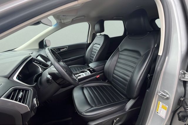 2019 Ford Edge SEL photo 15