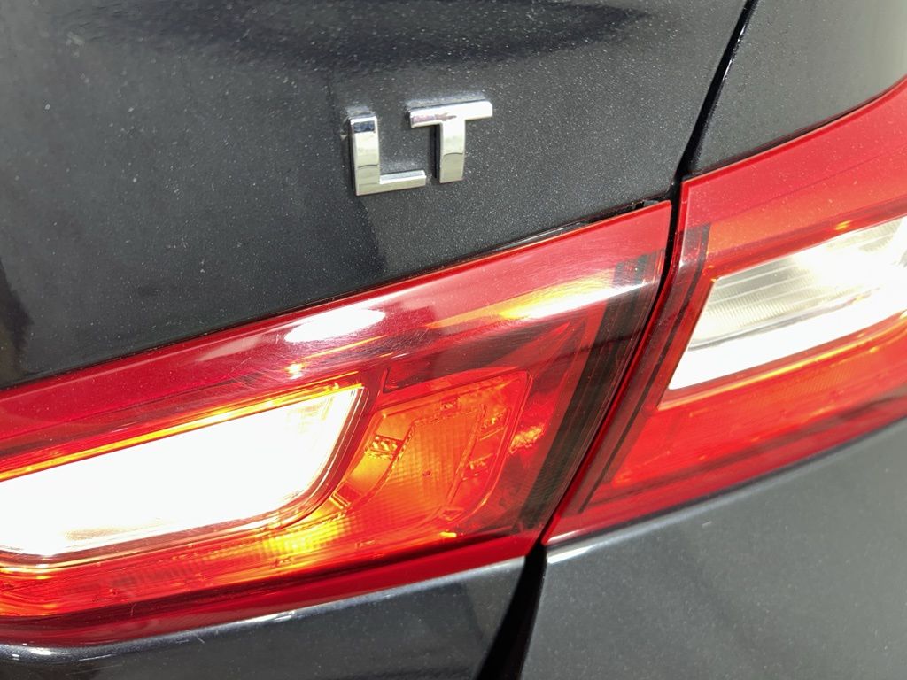2023 Chevrolet Malibu 1LT photo 9