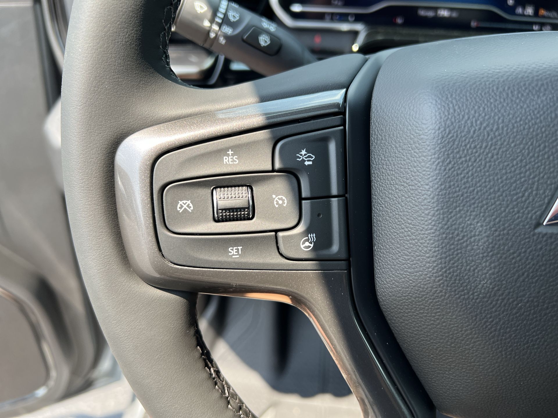 2025 Chevrolet Silverado 2500HD ZR2 photo 17