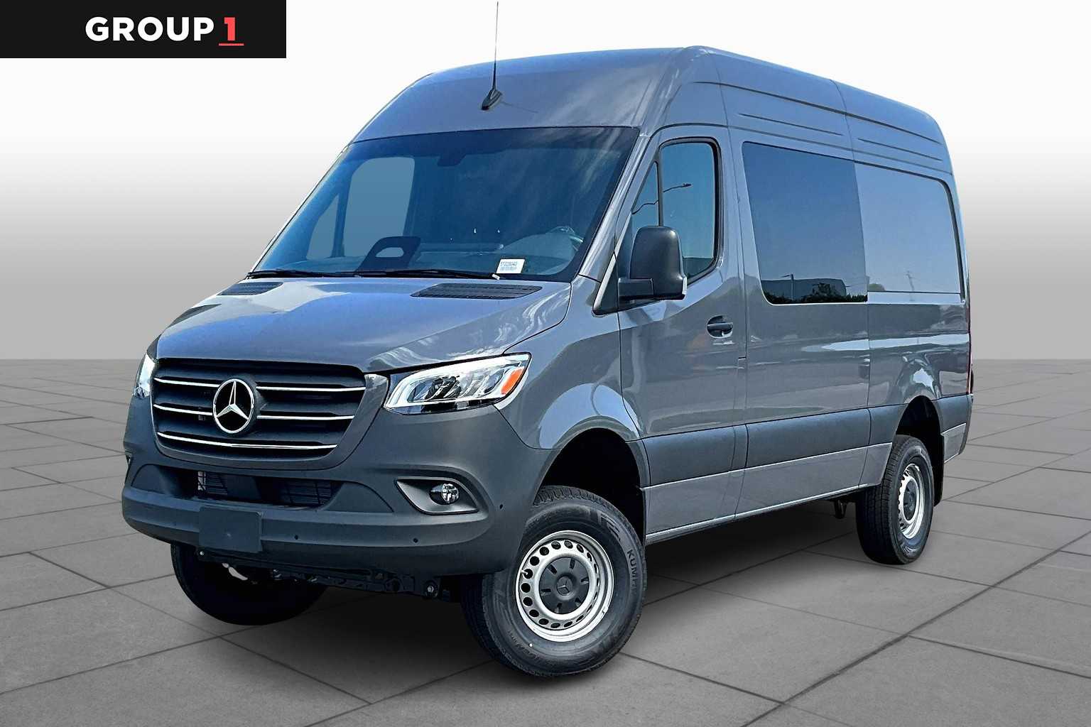 New 2025 Mercedes-Benz Sprinter Crew Van Van in Anaheim #ST228040