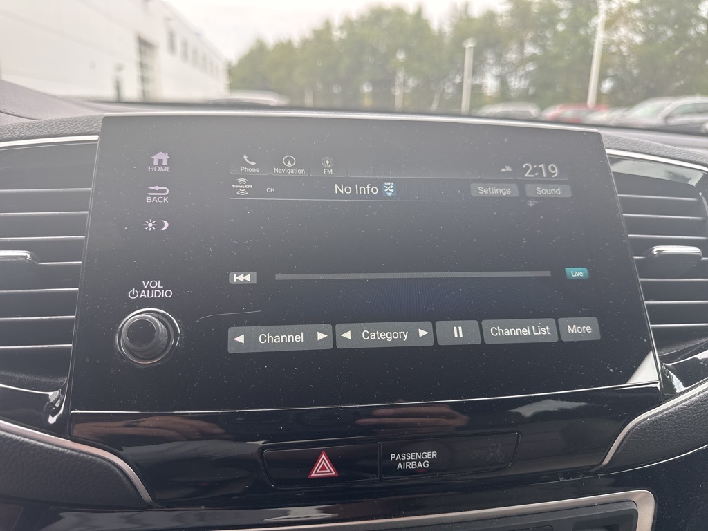 2022 Honda Pilot Touring photo 5