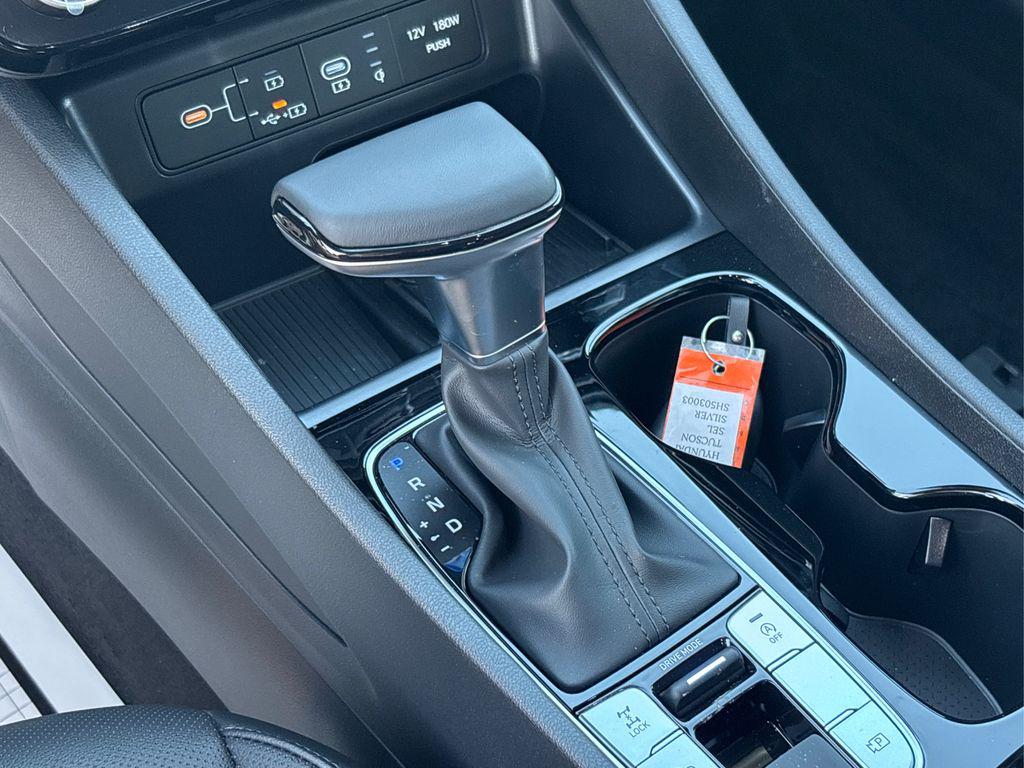 2025 Hyundai Tucson SEL Convenience photo 26