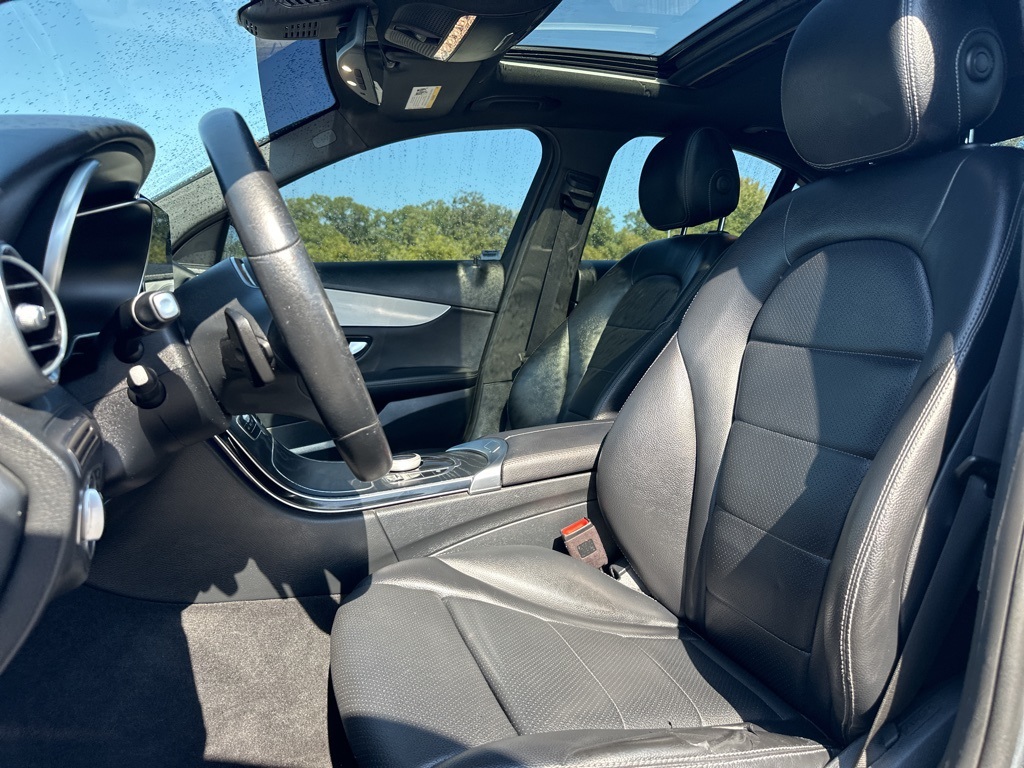 2021 Mercedes Benz C 300 photo 11
