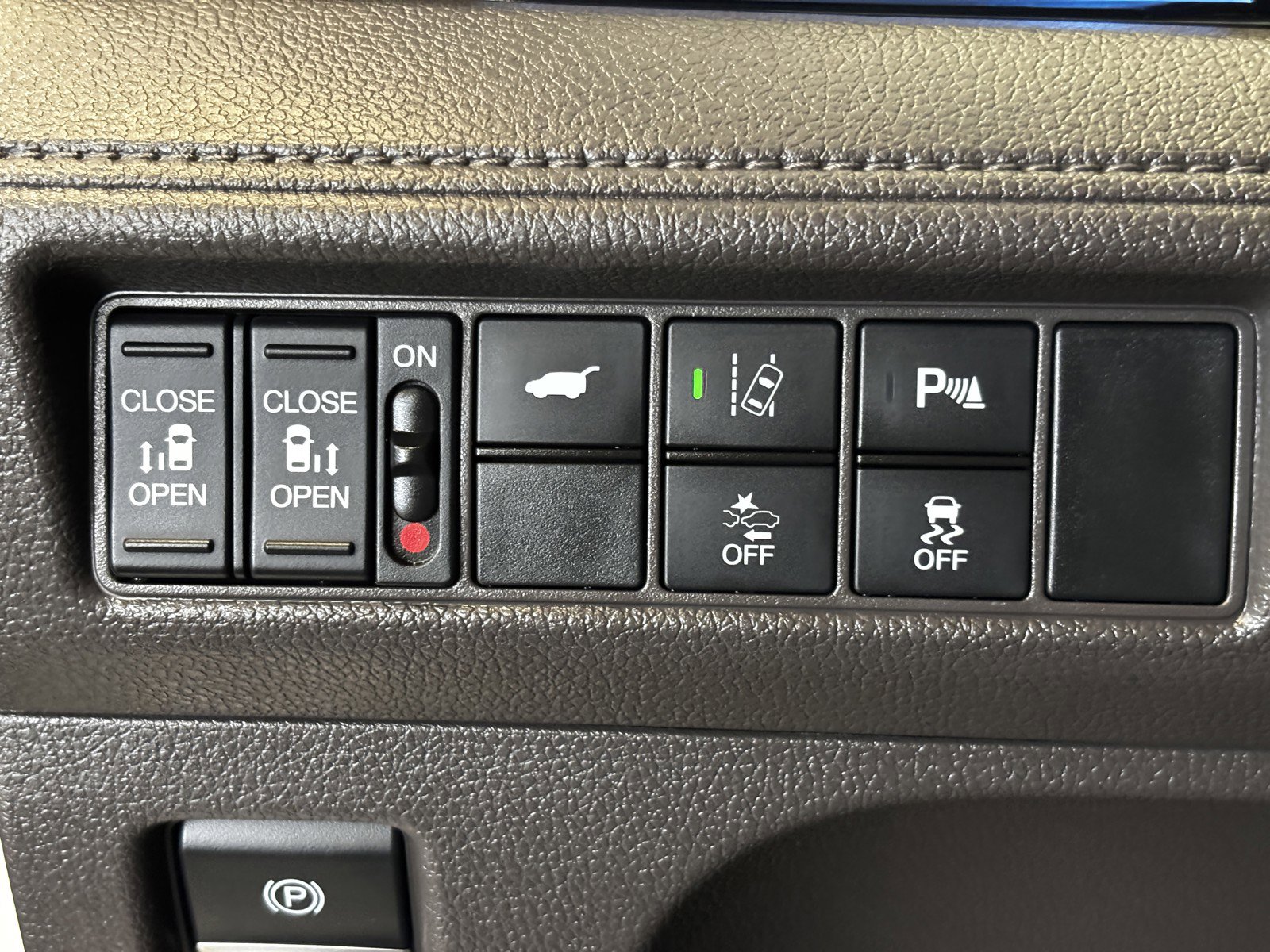 2018 Honda Odyssey Elite photo 18