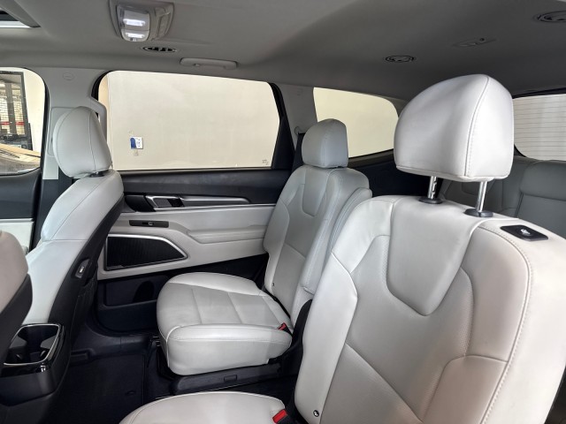 Used 2021 Black Copper Kia S image 19