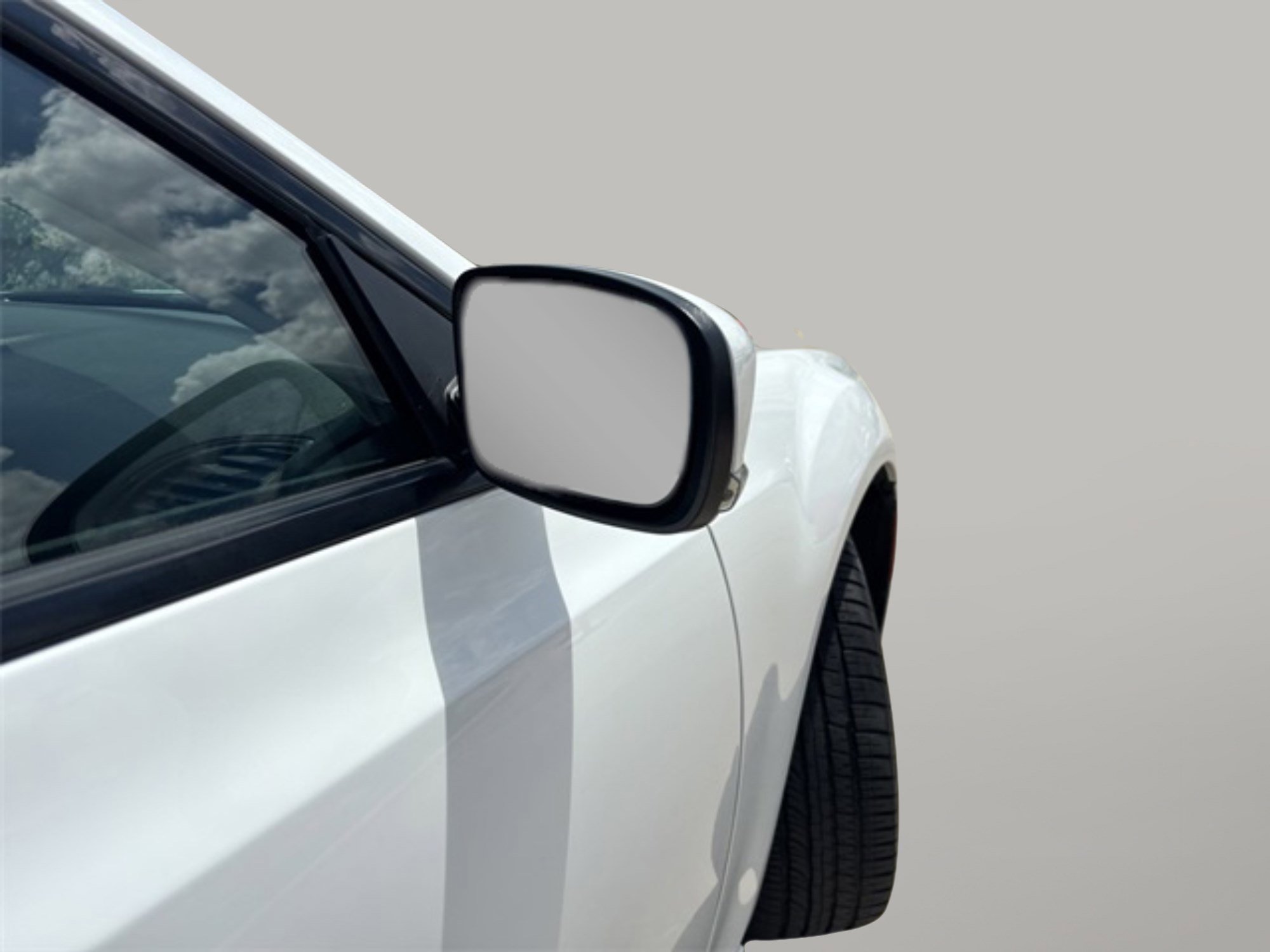 2023 Chrysler 300 Touring L photo 10