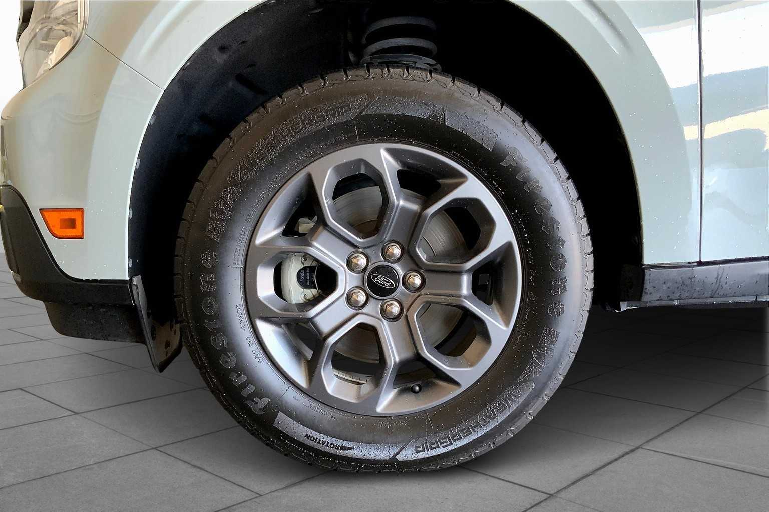 2023 Ford Maverick XLT photo 10