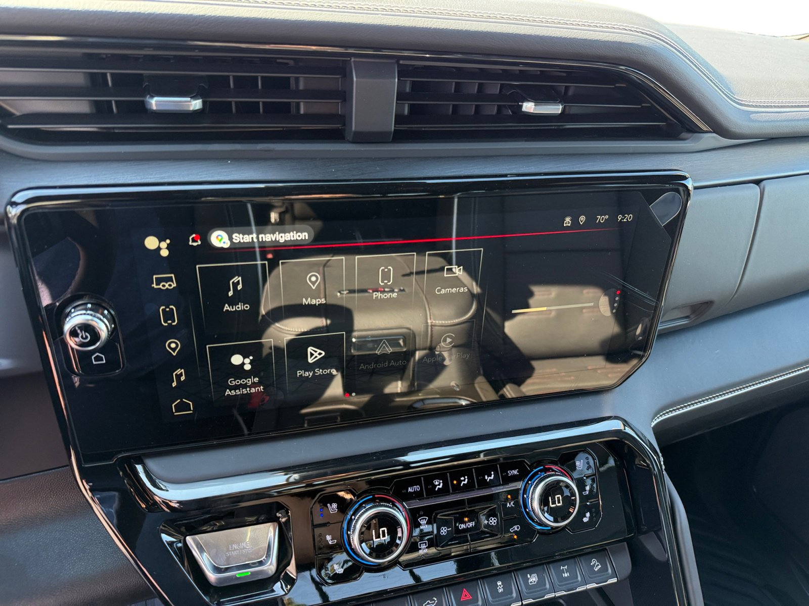 2025 Gmc Sierra HD AT4X photo 12