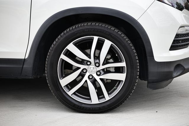 2016 Honda Pilot Touring photo 4