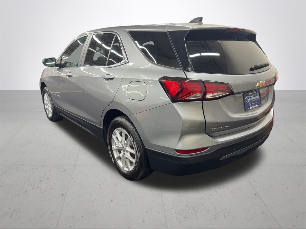 2024 Chevrolet Equinox LT photo 4