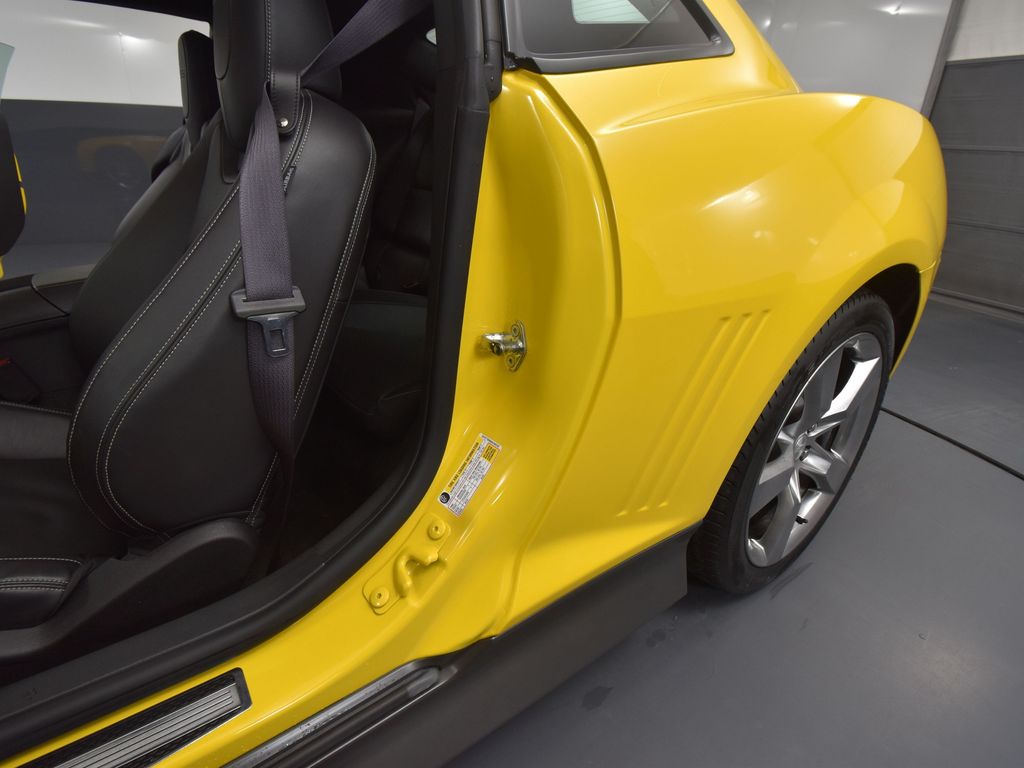 2010 Chevrolet Camaro 2SS RS photo 41