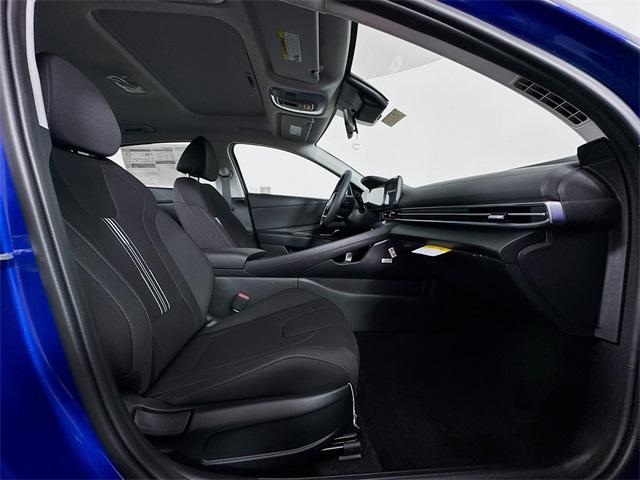 2025 Hyundai Elantra SEL Convenience photo 37