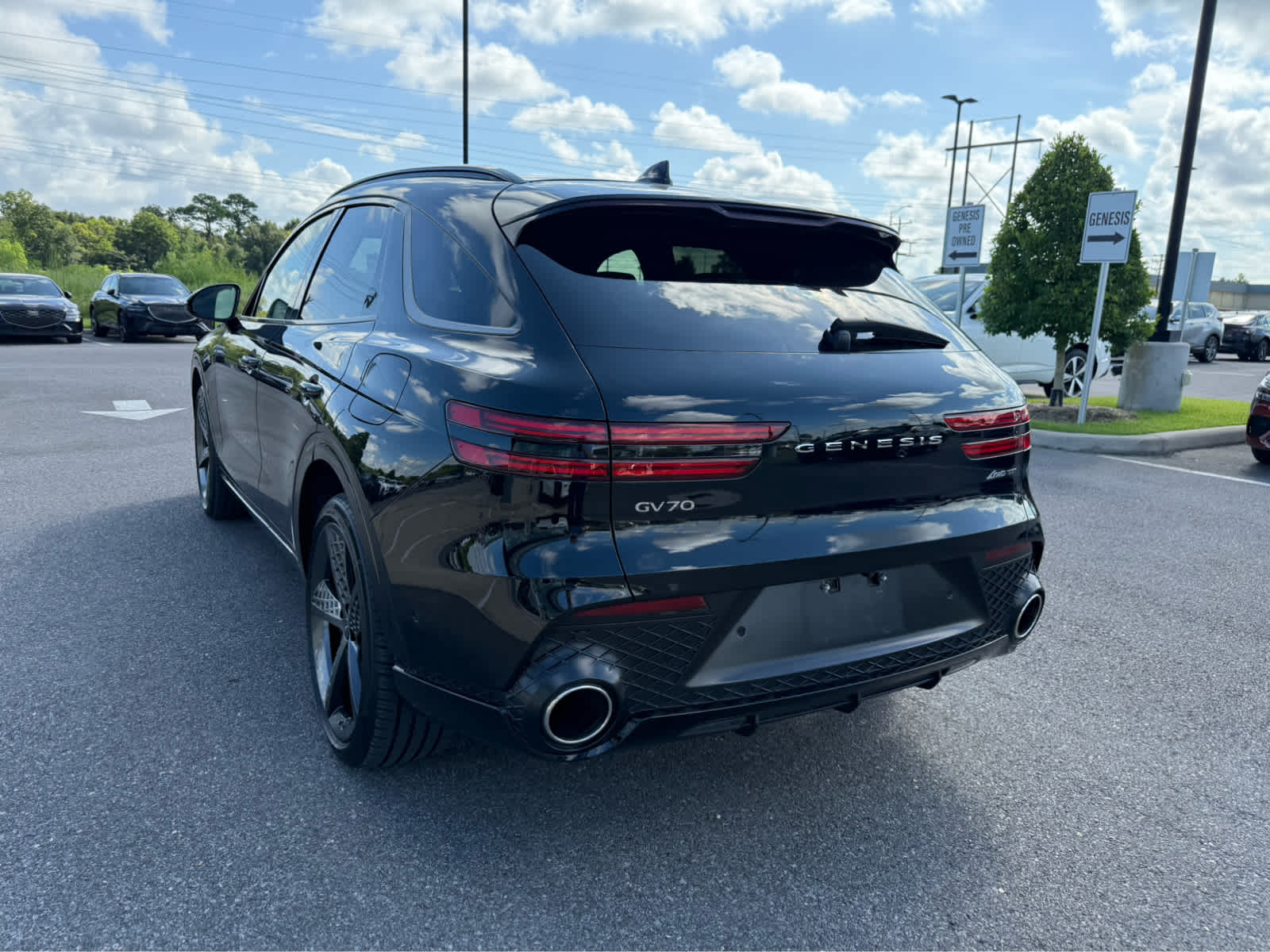 2024 Genesis GV70 3.5T Sport photo 5