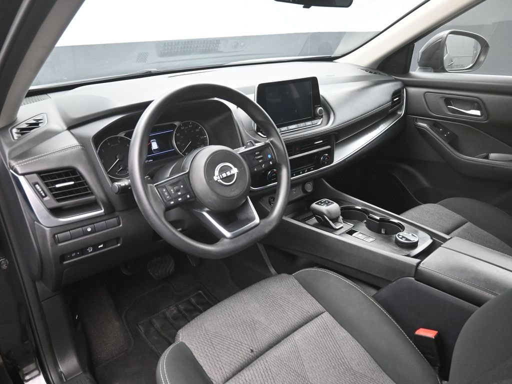 2024 Nissan Rogue SV photo 19