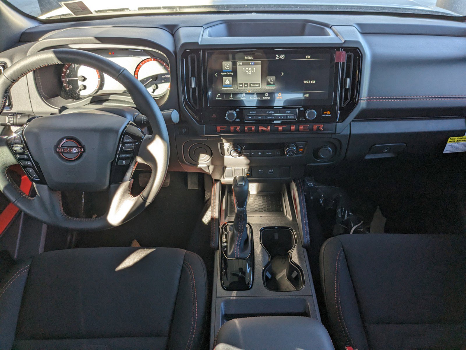 2025 Nissan Frontier Crew Cab PRO-X photo 9