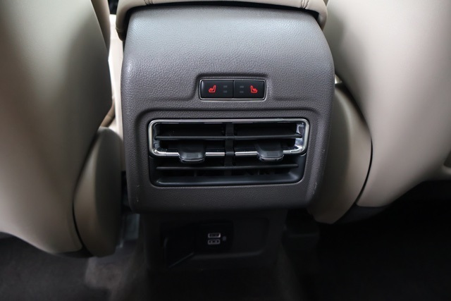 2022 Lincoln Corsair Standard photo 26