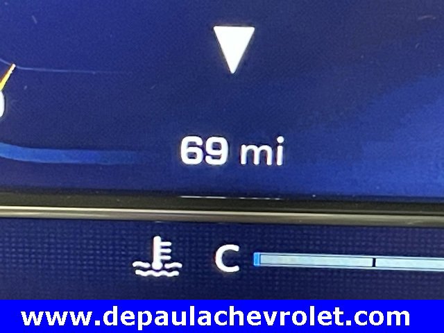 2025 Chevrolet Silverado 1500 RST photo 2