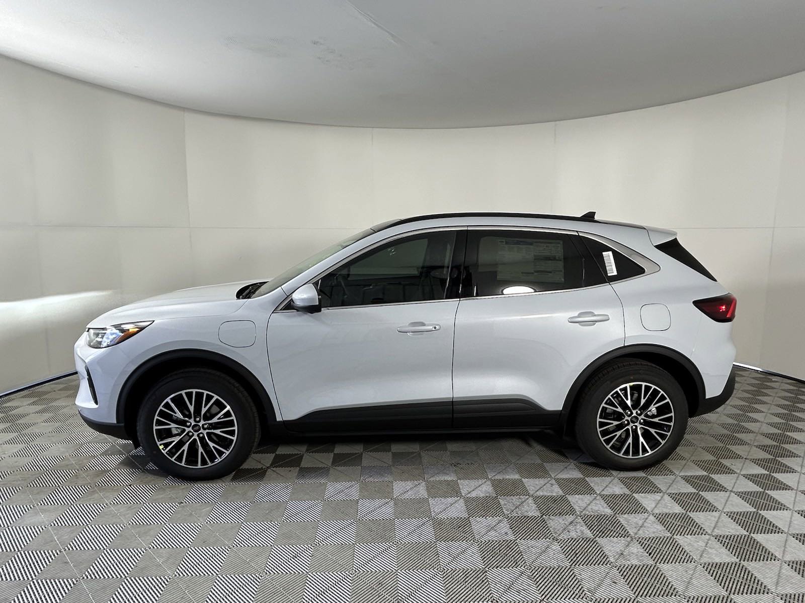 2025 Ford Escape photo 5